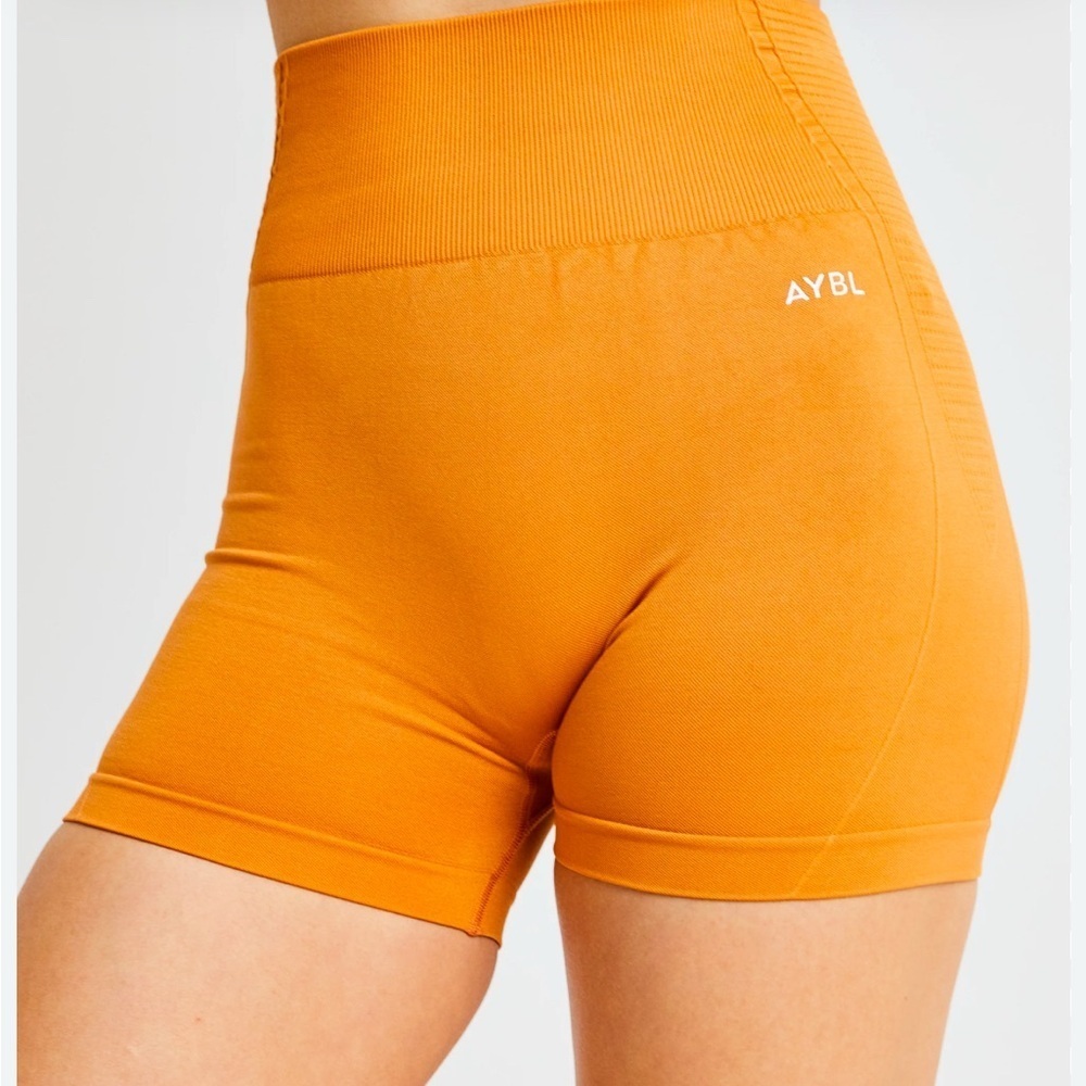 Aybl balance v2 shorts size small